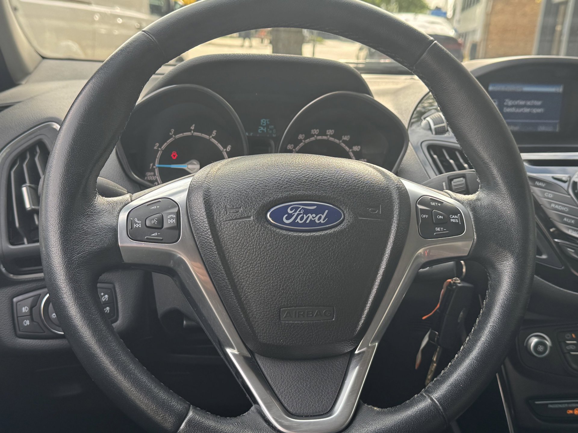 Foto van Ford B-max