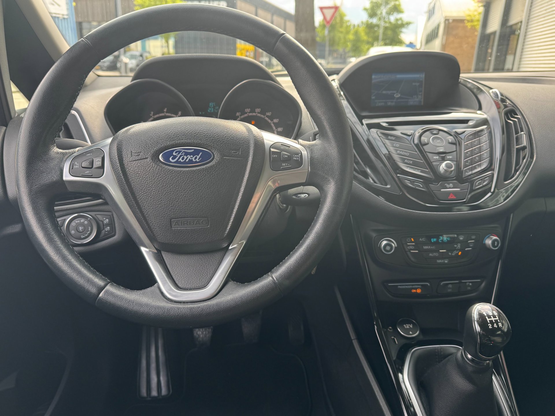 Foto van Ford B-max