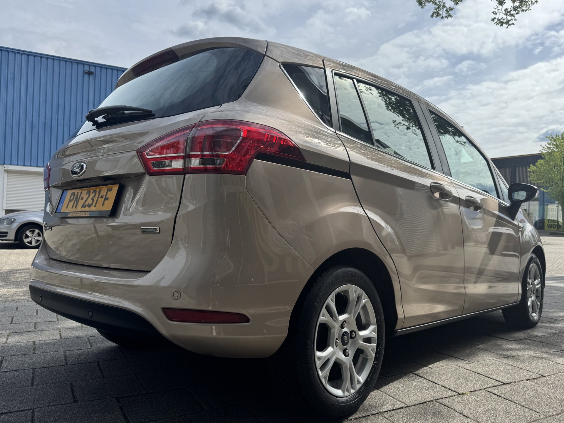 Foto van Ford B-max