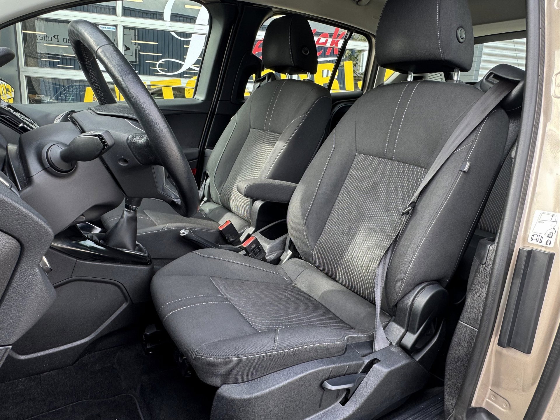 Foto van Ford B-max