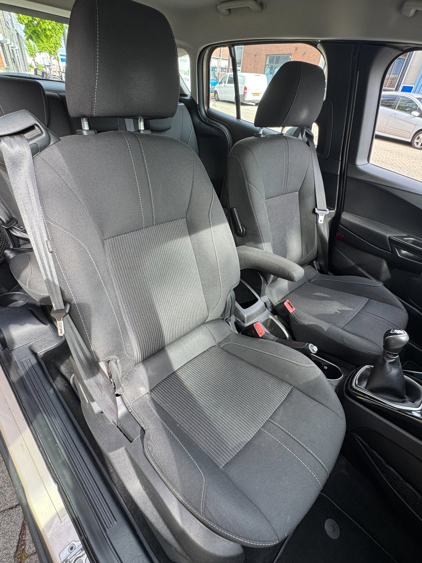 Foto van Ford B-max