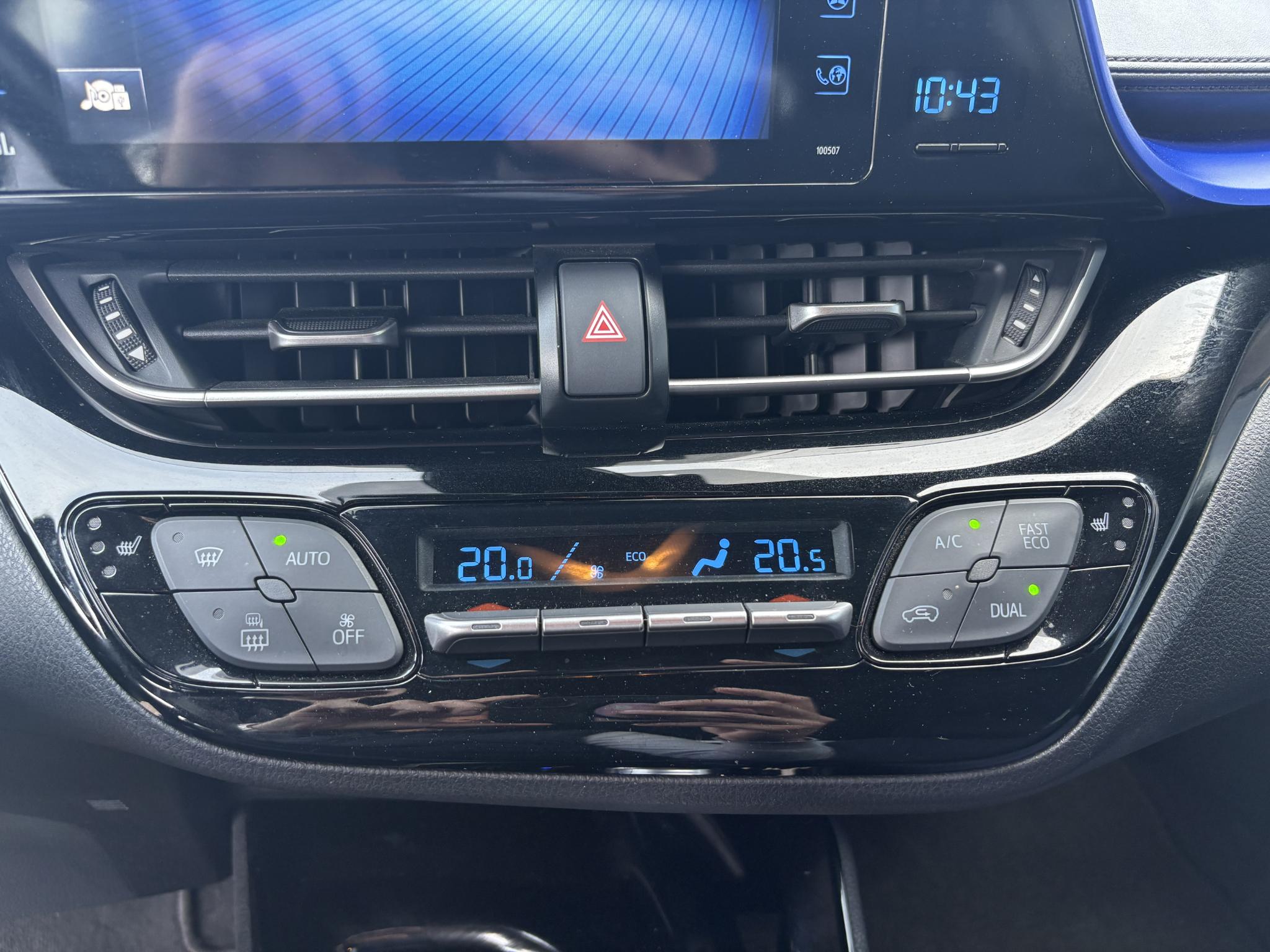 Foto van Toyota C-hr