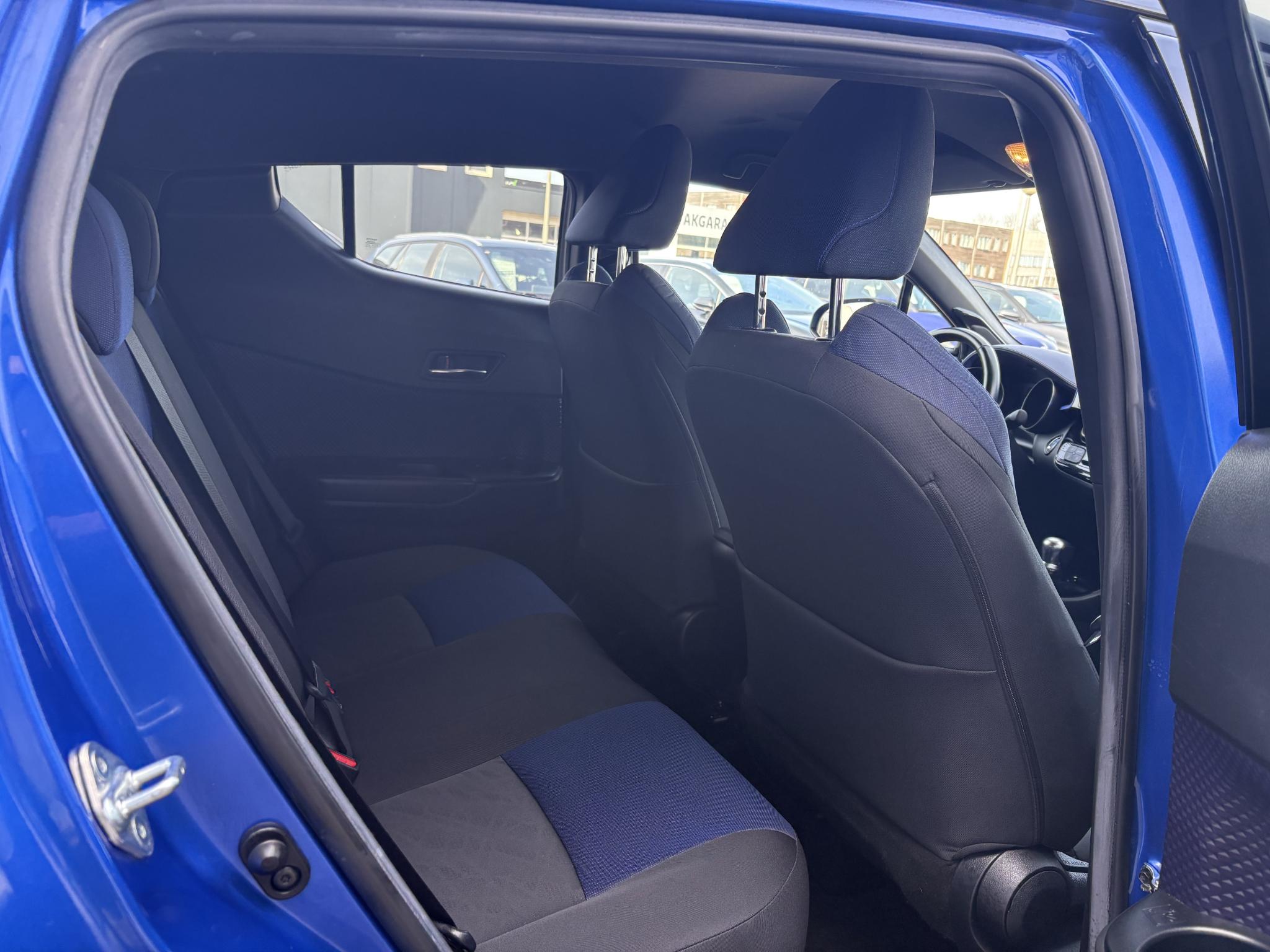 Foto van Toyota C-hr
