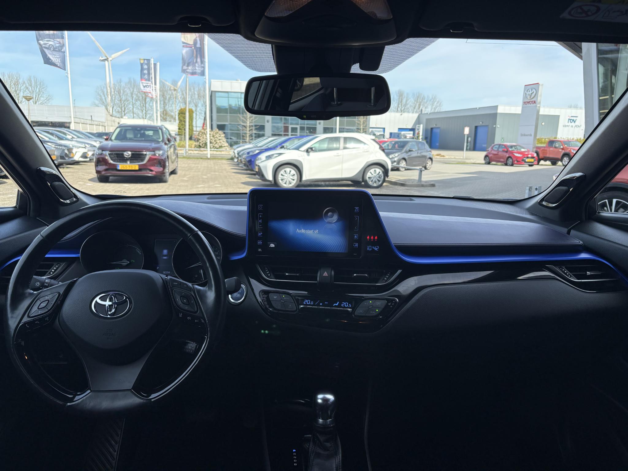 Foto van Toyota C-hr