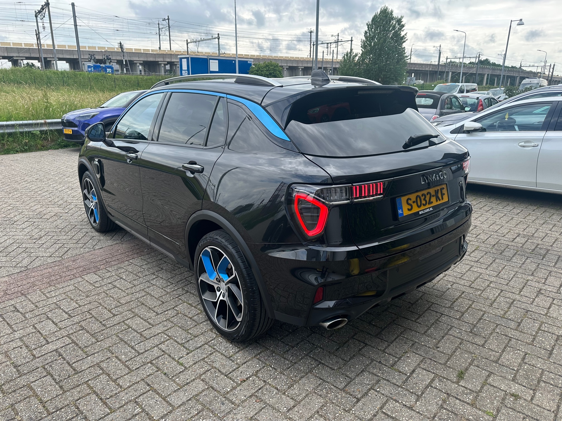 Foto van Lynk&co LYNK & Co 01
