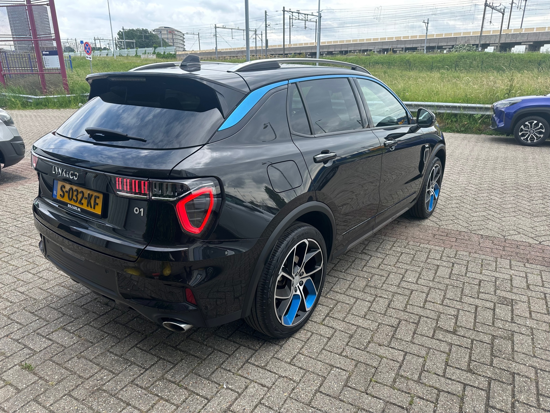 Foto van Lynk&co LYNK & Co 01