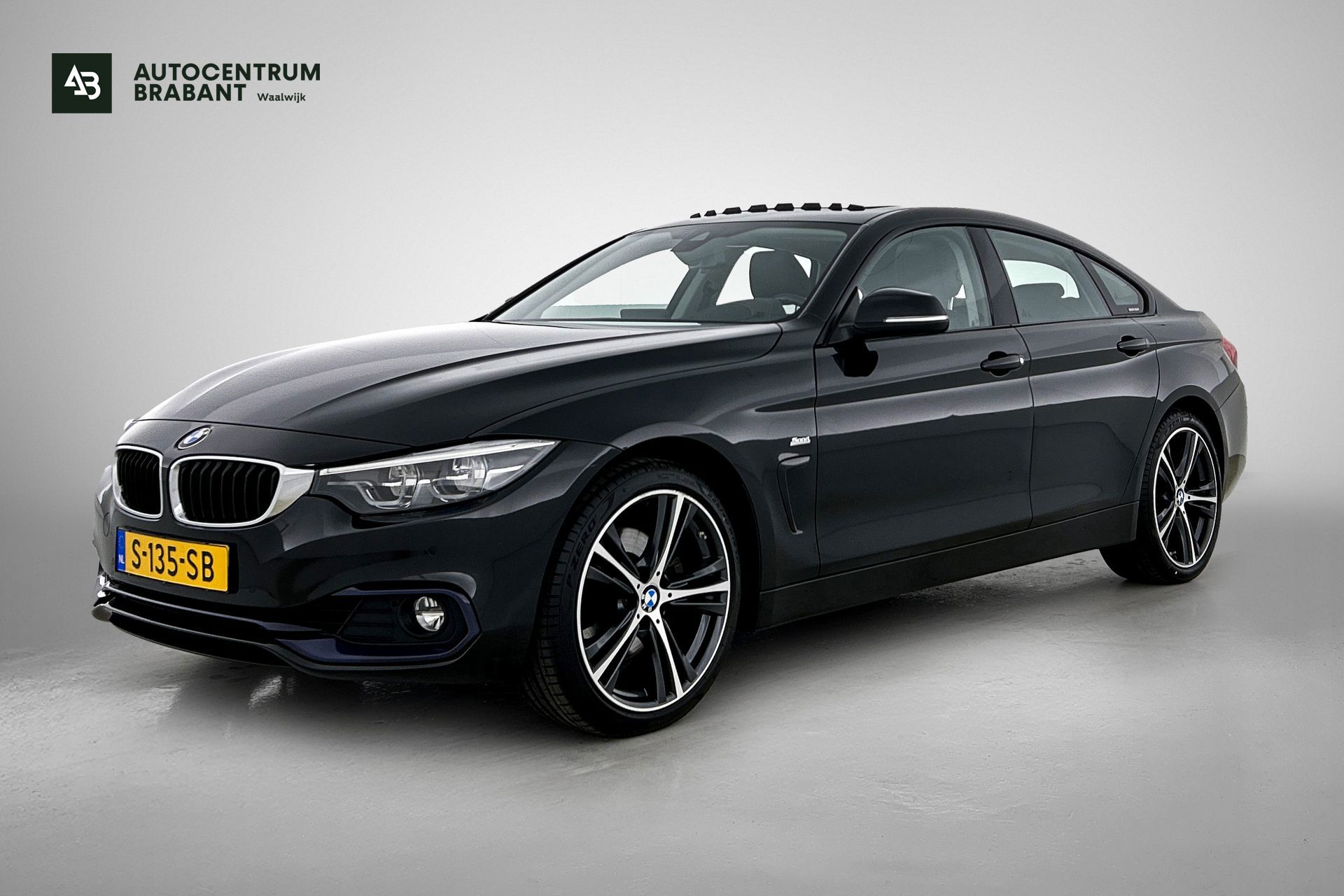 BMW 430i xDrive 430i xDrive High Executive(Dealer OndH, Panorama, StoelV, Climate Con, PDC V+A, Navi Prof, Lane Assist,Etc) 2018 - voorkant