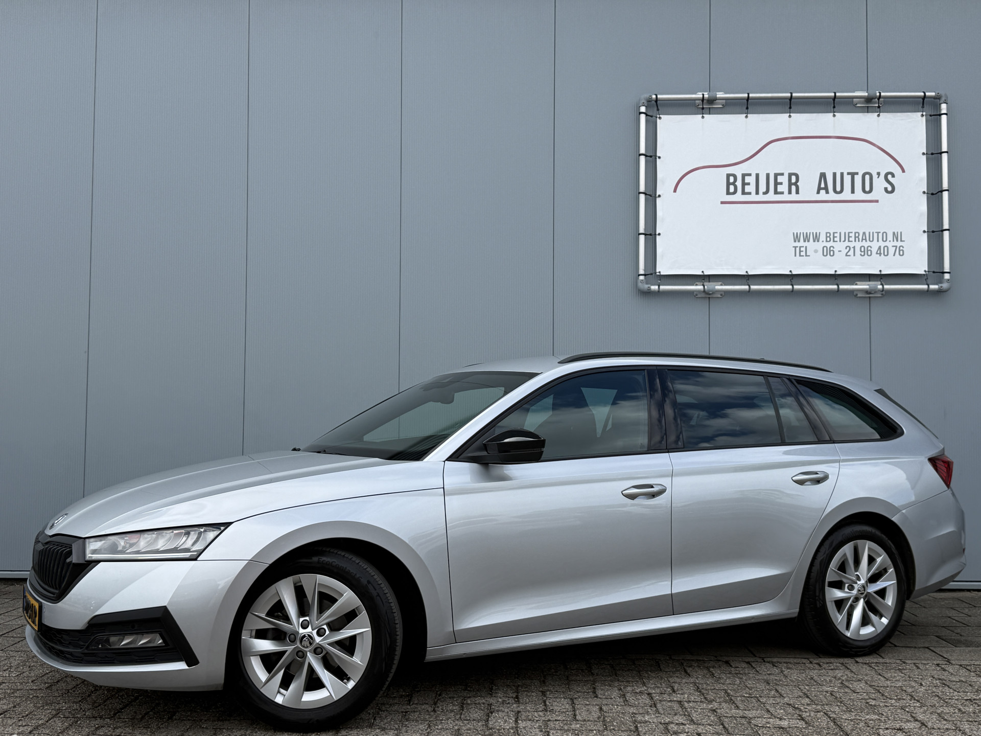Skoda Octavia 1.0 e-TSI Sport Business Automaat 2023 - voorkant