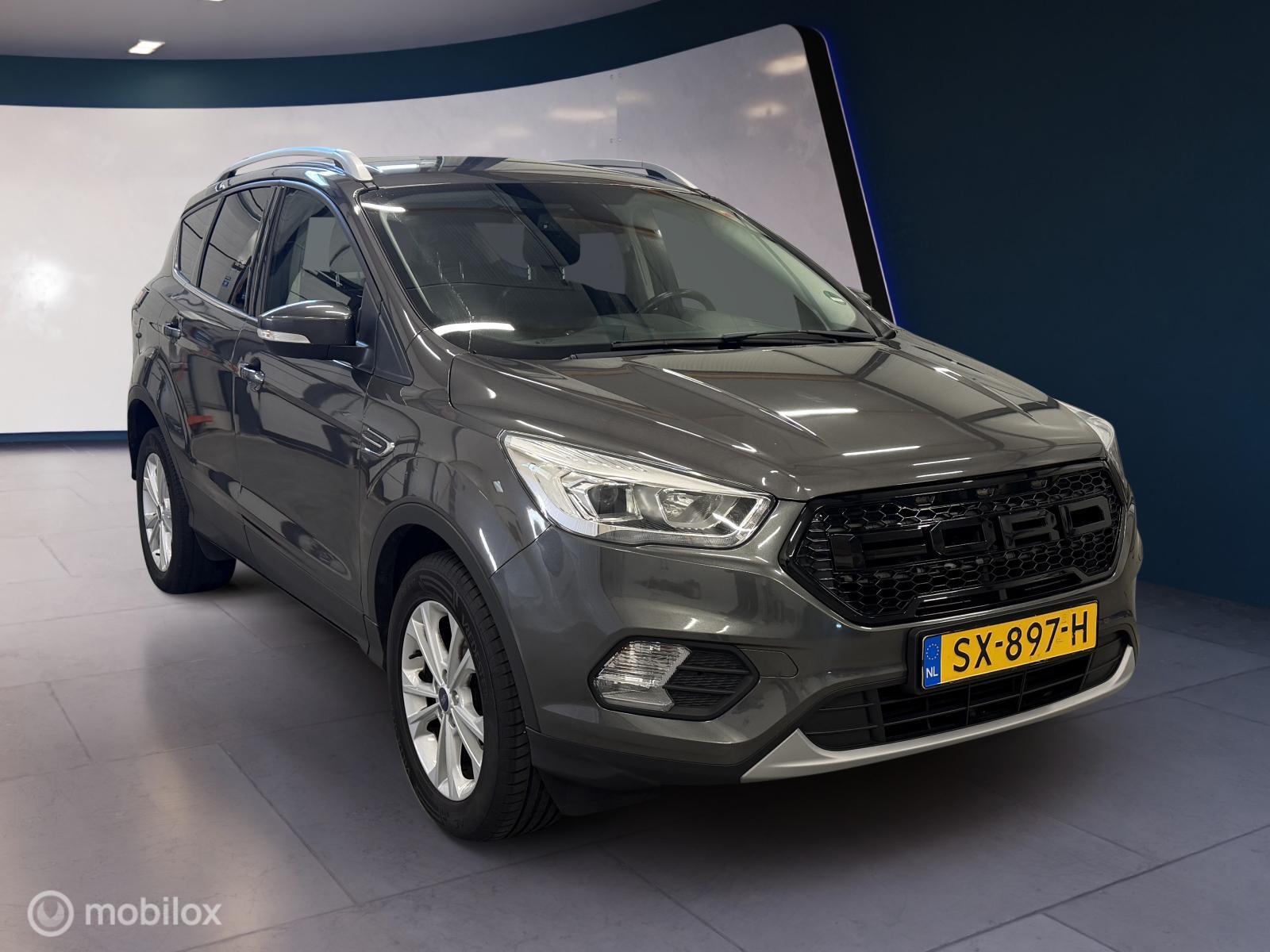 Ford Kuga 1.5 EcoBoost Titanium ✓Stoel+Voorr.verw✓Trek.✓Navi 2018 - voorkant