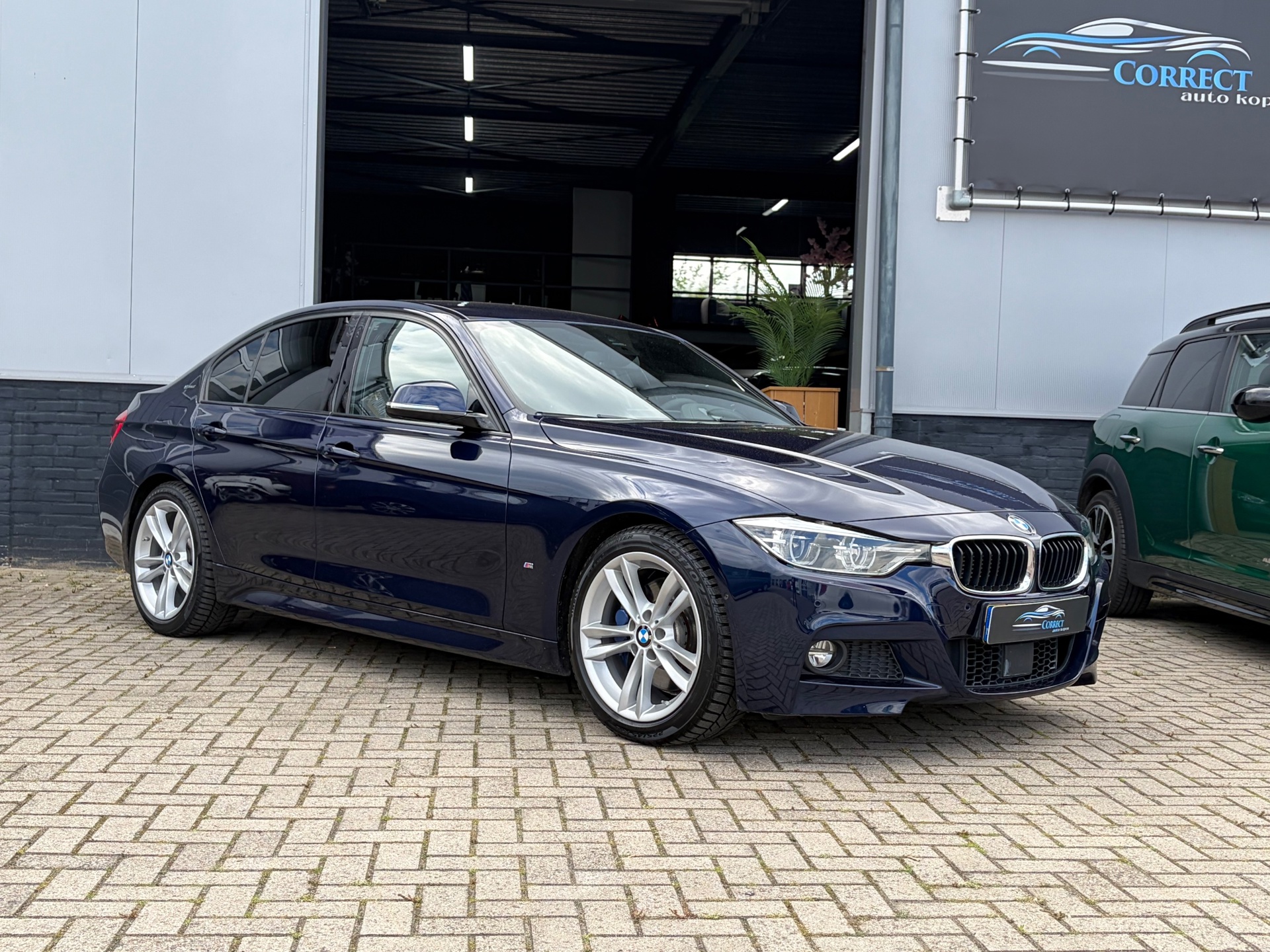Foto van BMW 330e Iperformance