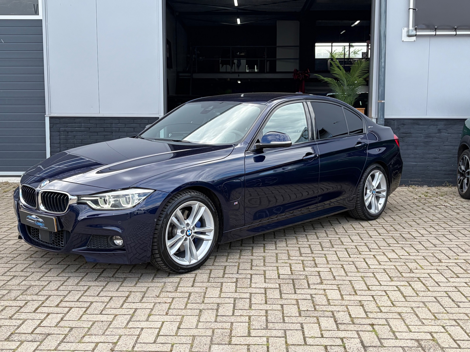 Foto van BMW 330e Iperformance