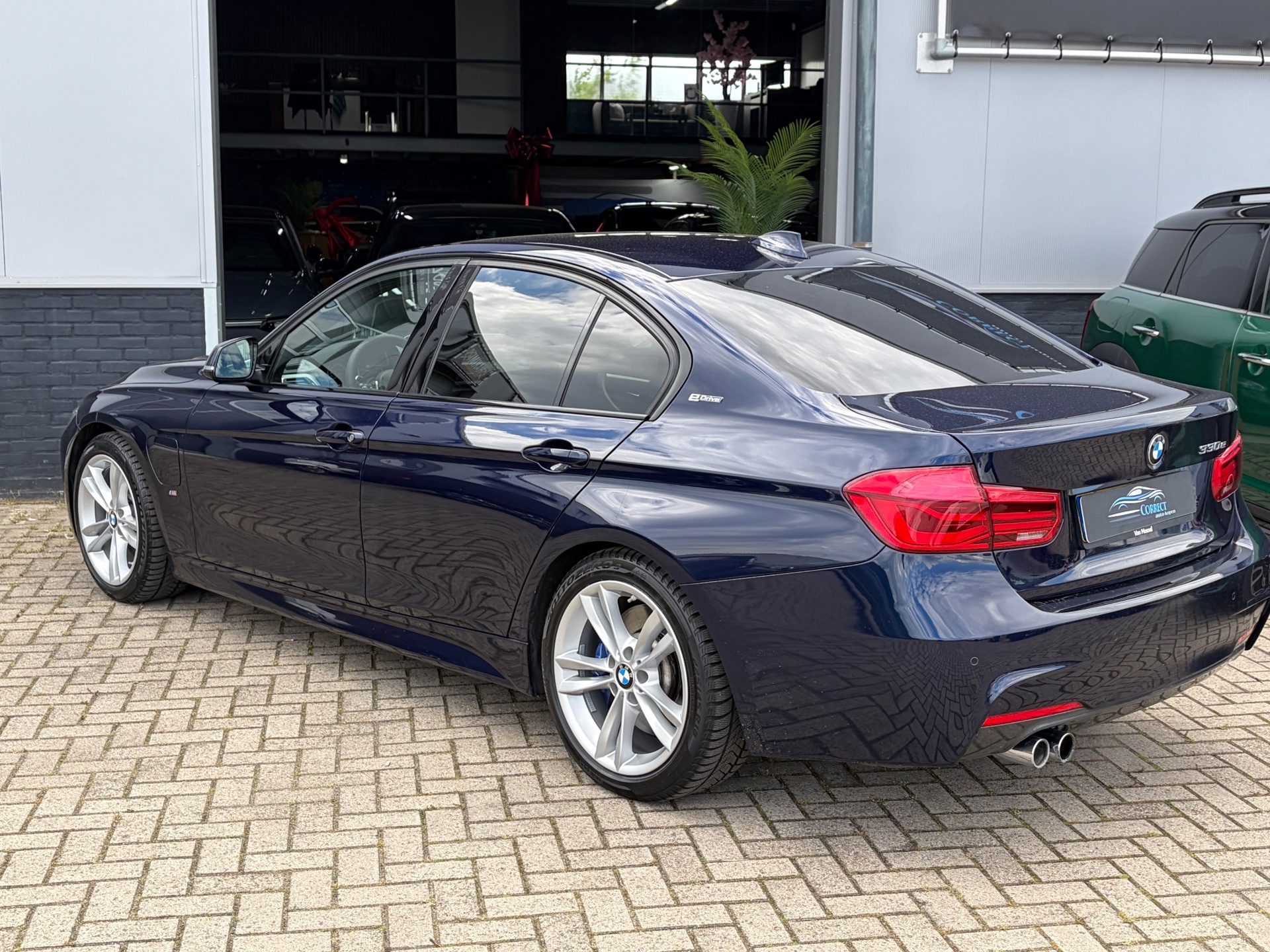 Foto van BMW 330e Iperformance