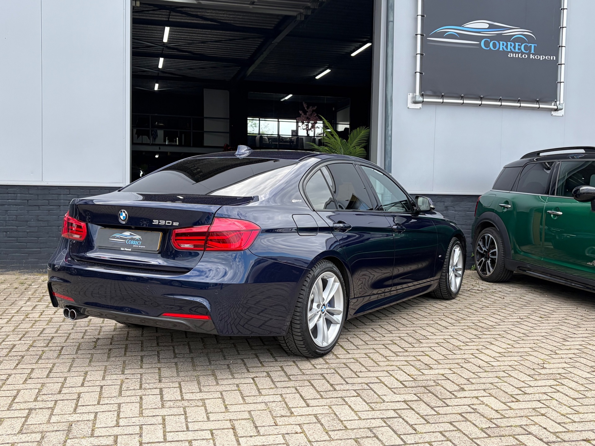 Foto van BMW 330e Iperformance
