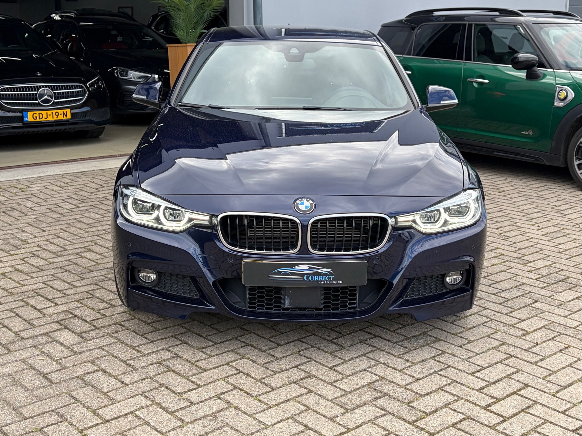 Foto van BMW 330e Iperformance