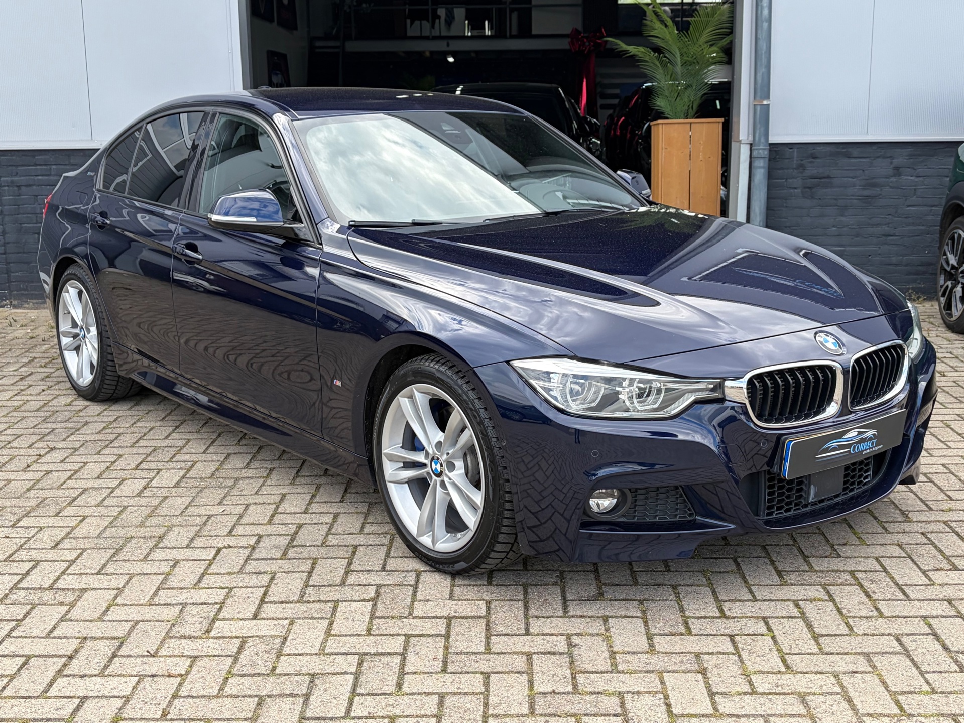 Foto van BMW 330e Iperformance