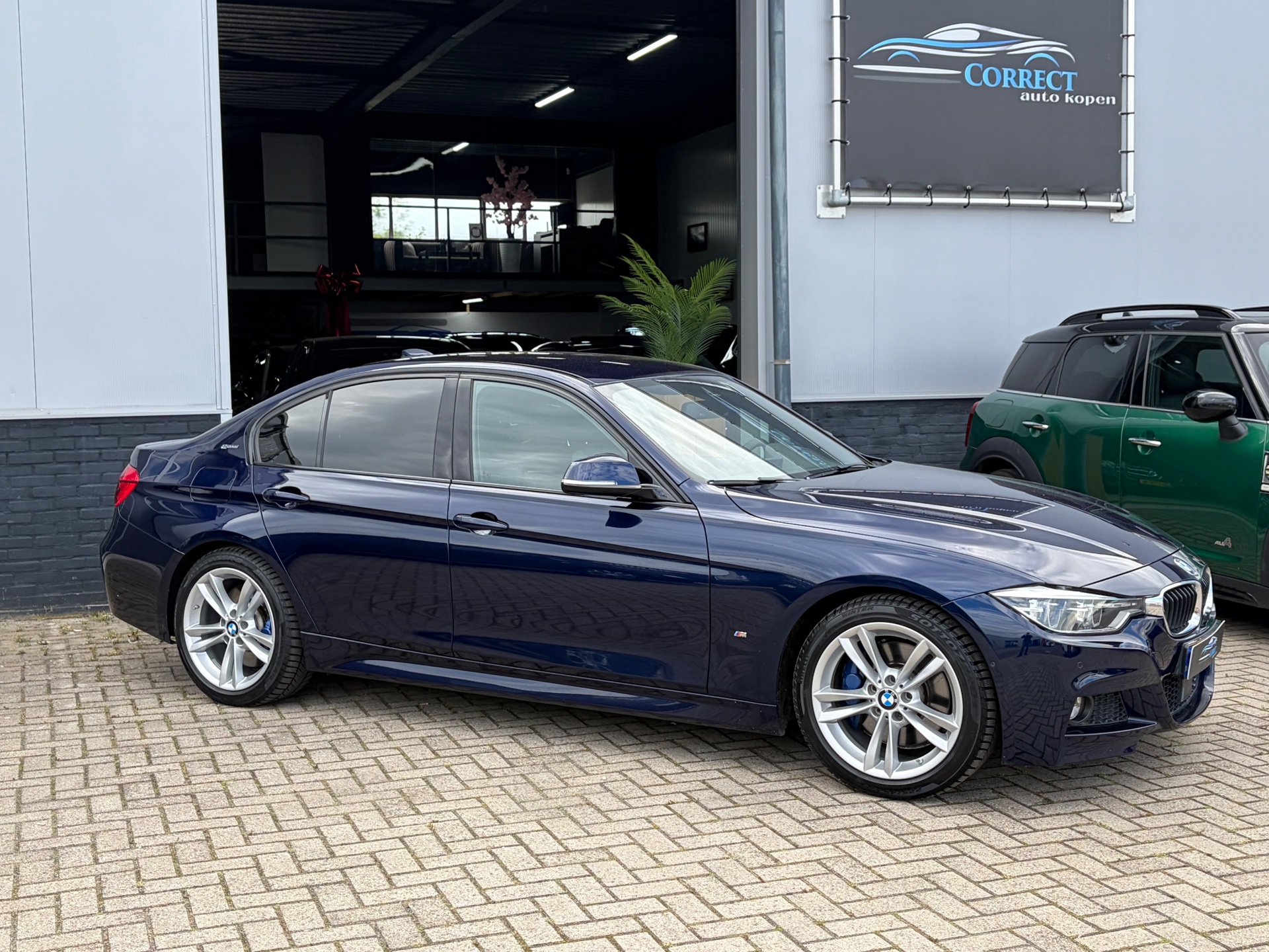 Foto van BMW 330e Iperformance