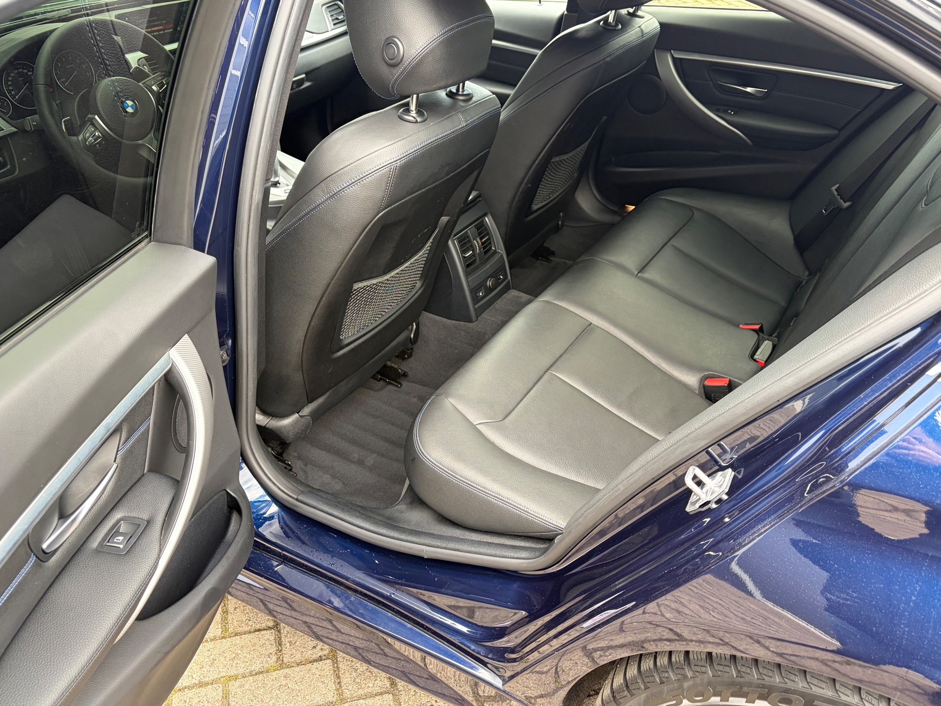 Foto van BMW 330e Iperformance