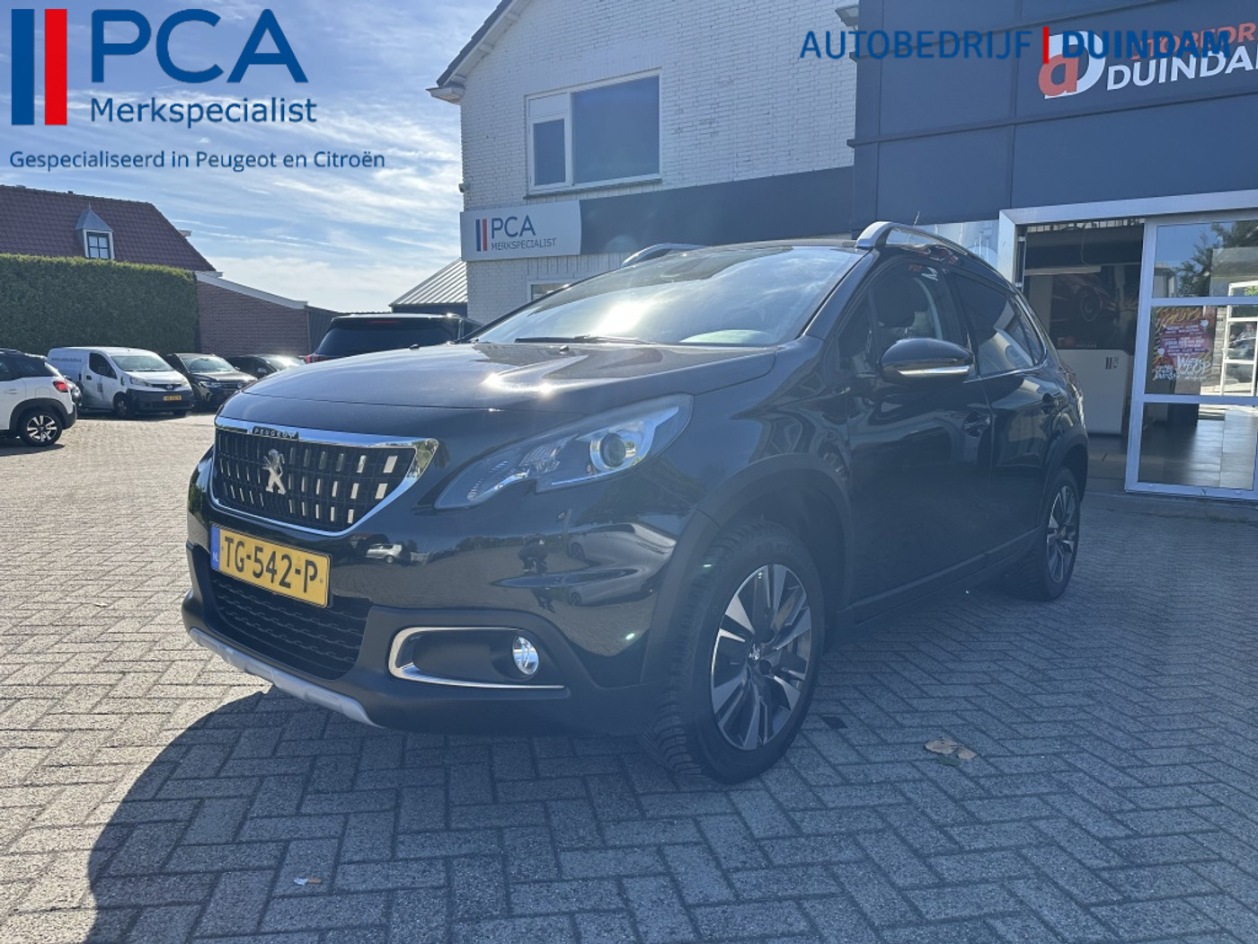 Peugeot 2008 1.2 Allure 110 PK | Duindam Original | 2018 - voorkant