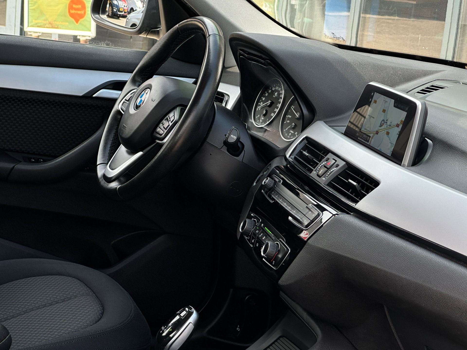 Foto van BMW X1 Sdrive18i