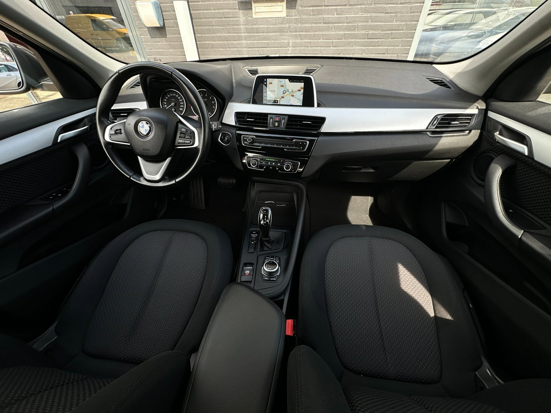 Foto van BMW X1 Sdrive18i