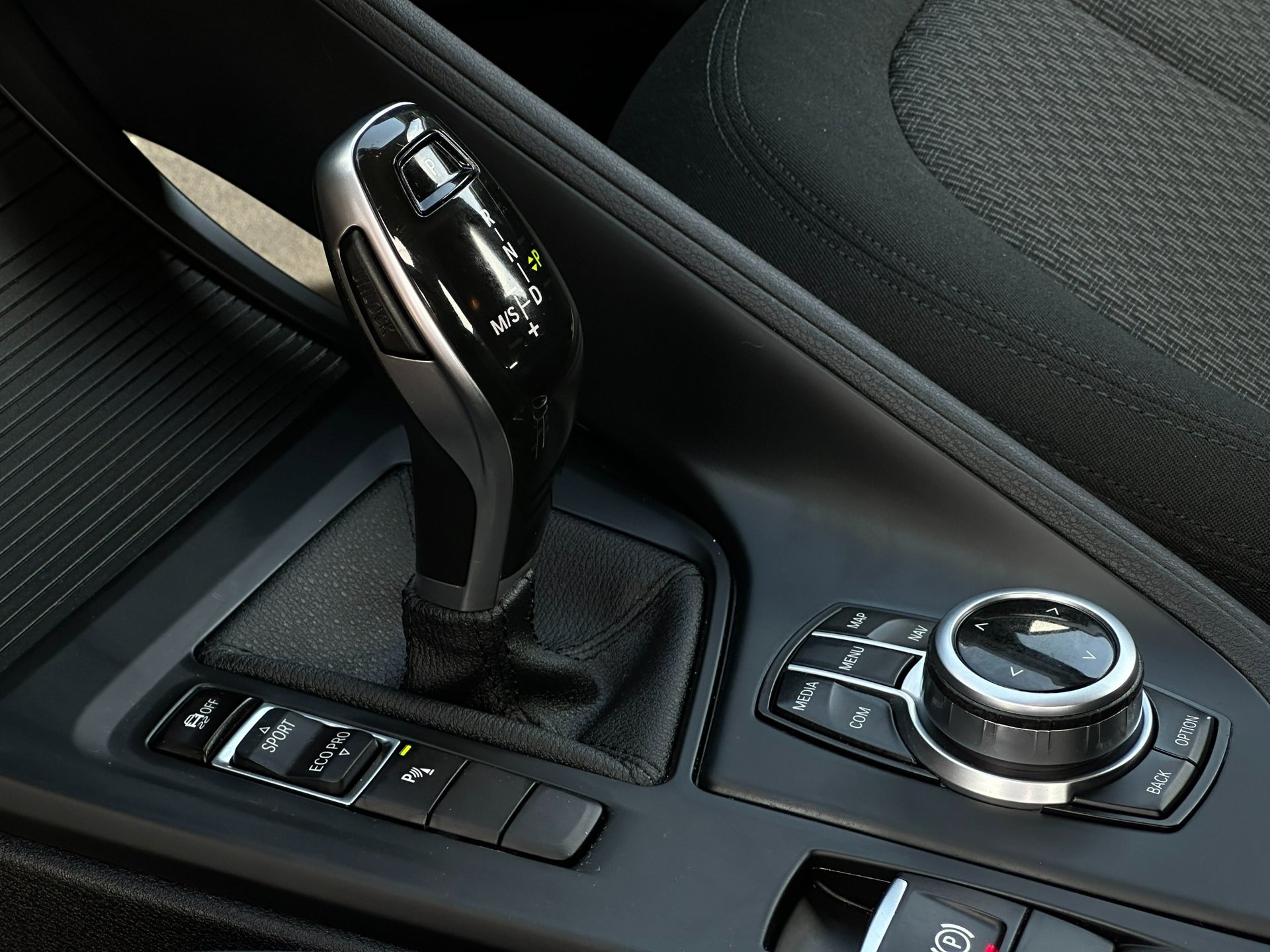 Foto van BMW X1 Sdrive18i
