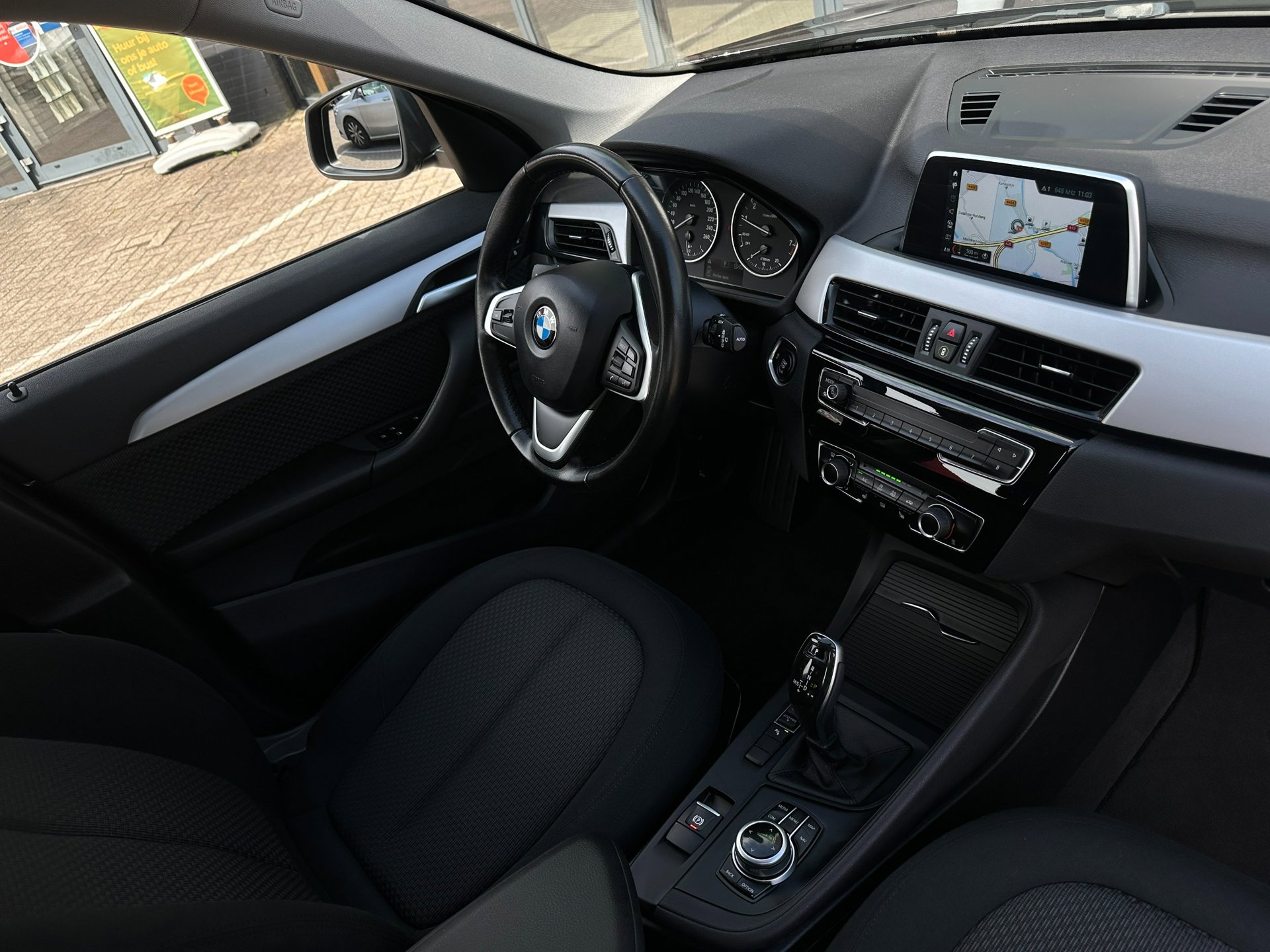 Foto van BMW X1 Sdrive18i