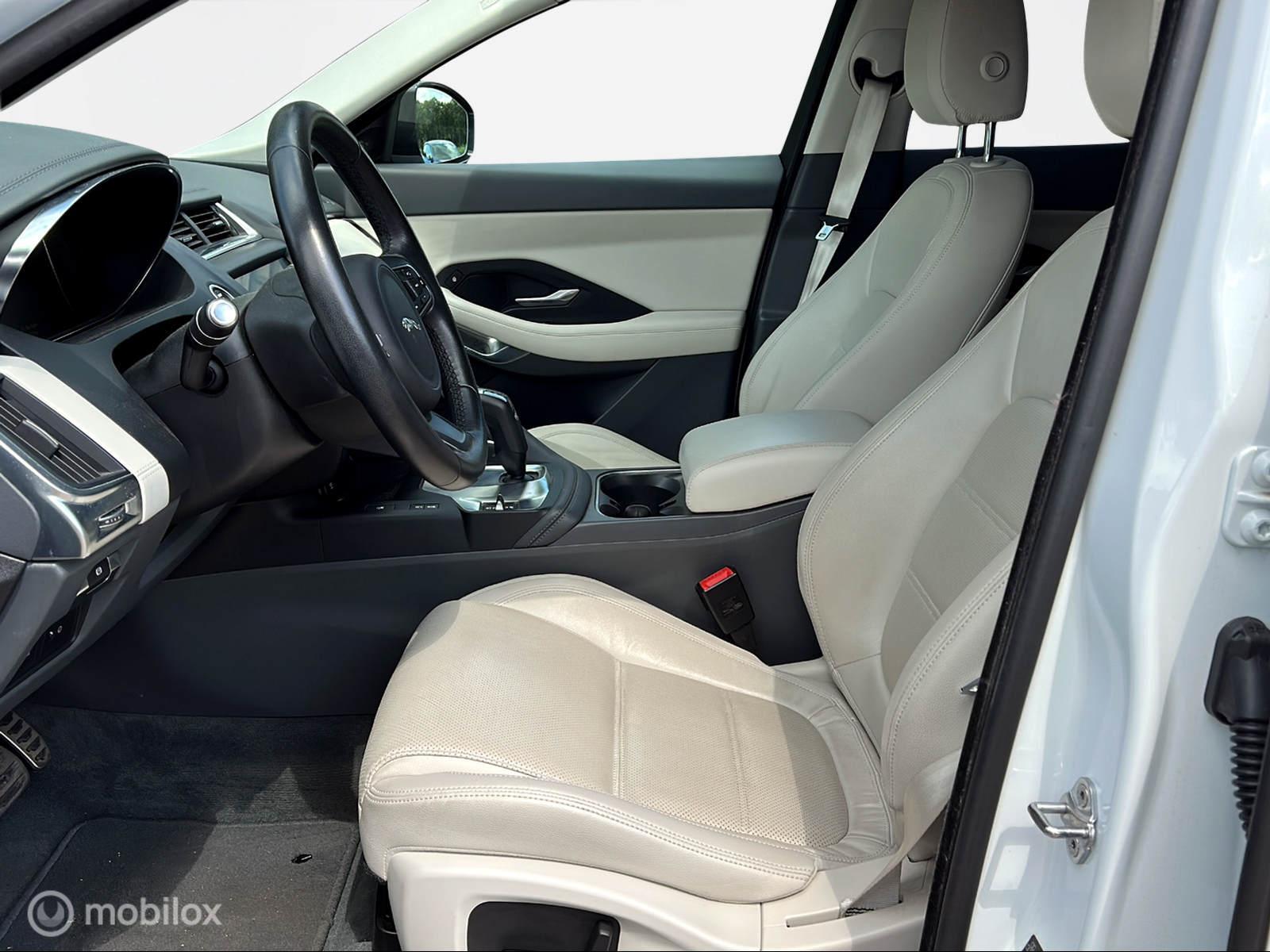 Foto van Jaguar Jaguar E-pace