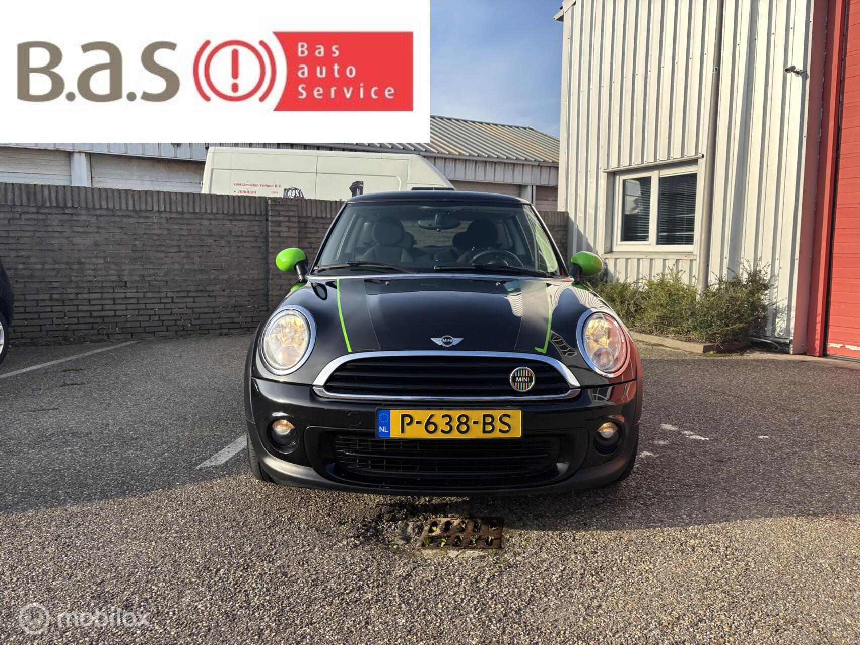 Foto van MINI ONE