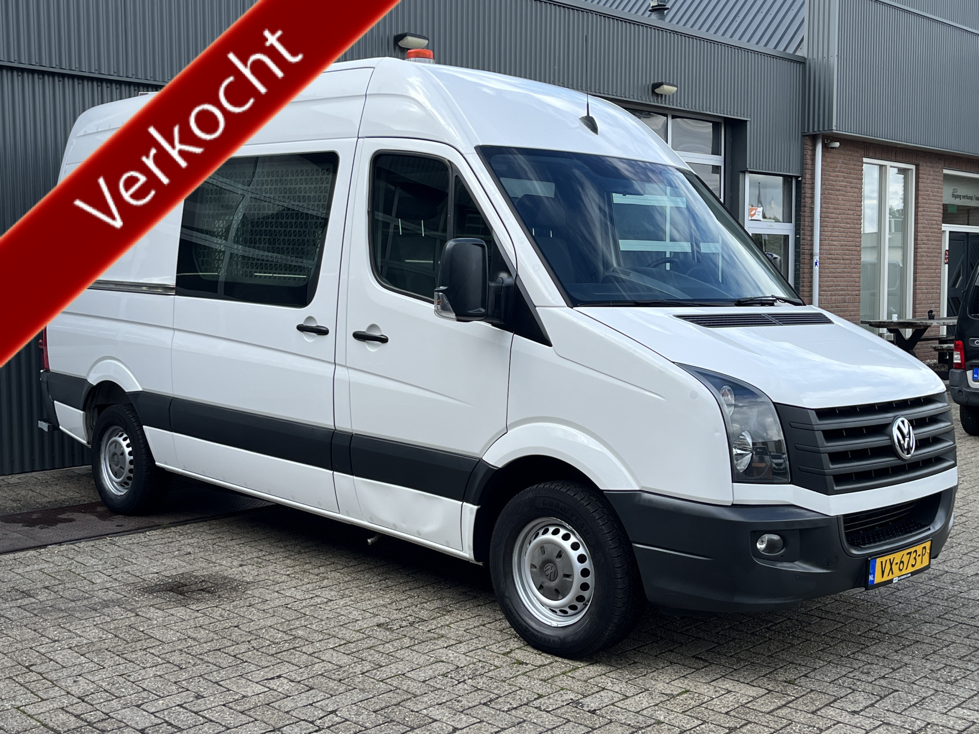 Volkswagen Crafter 35 2.0 TDI L2H2 2016 - voorkant