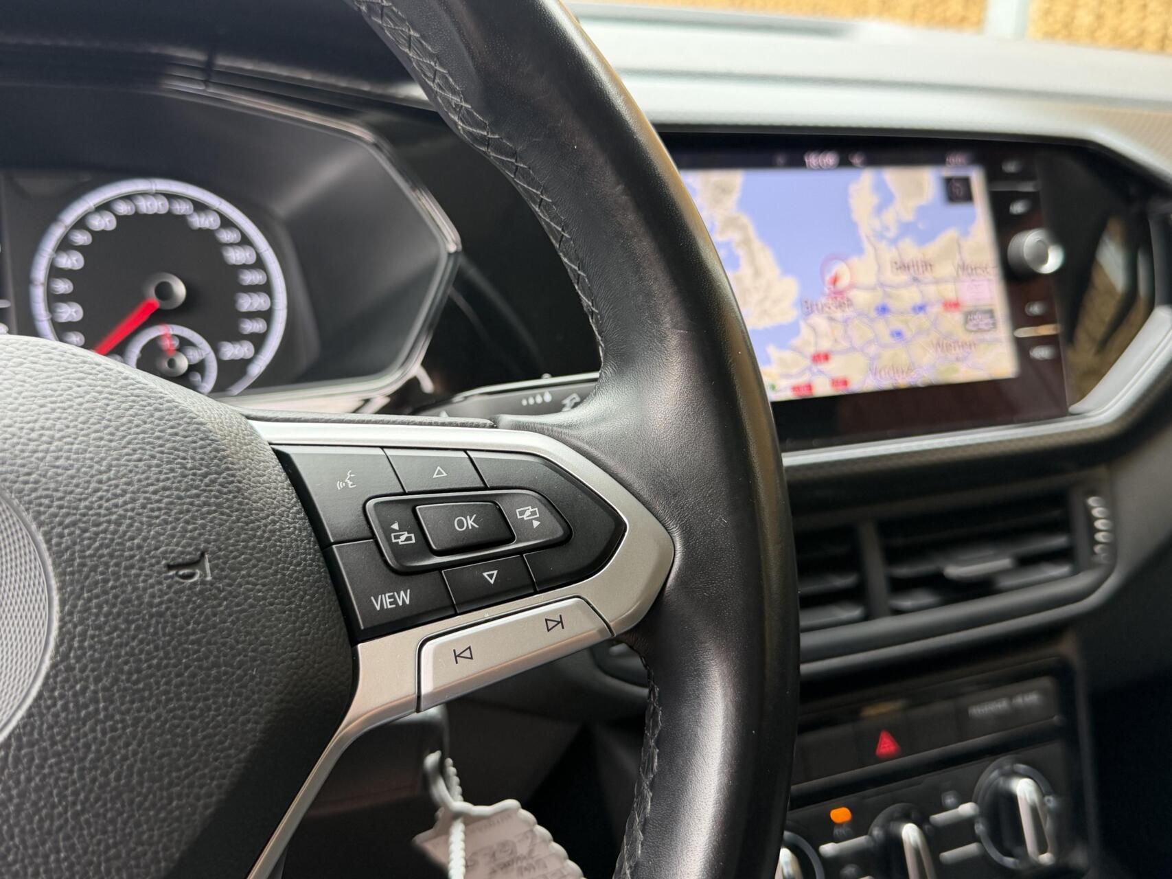Foto van Volkswagen T-cross