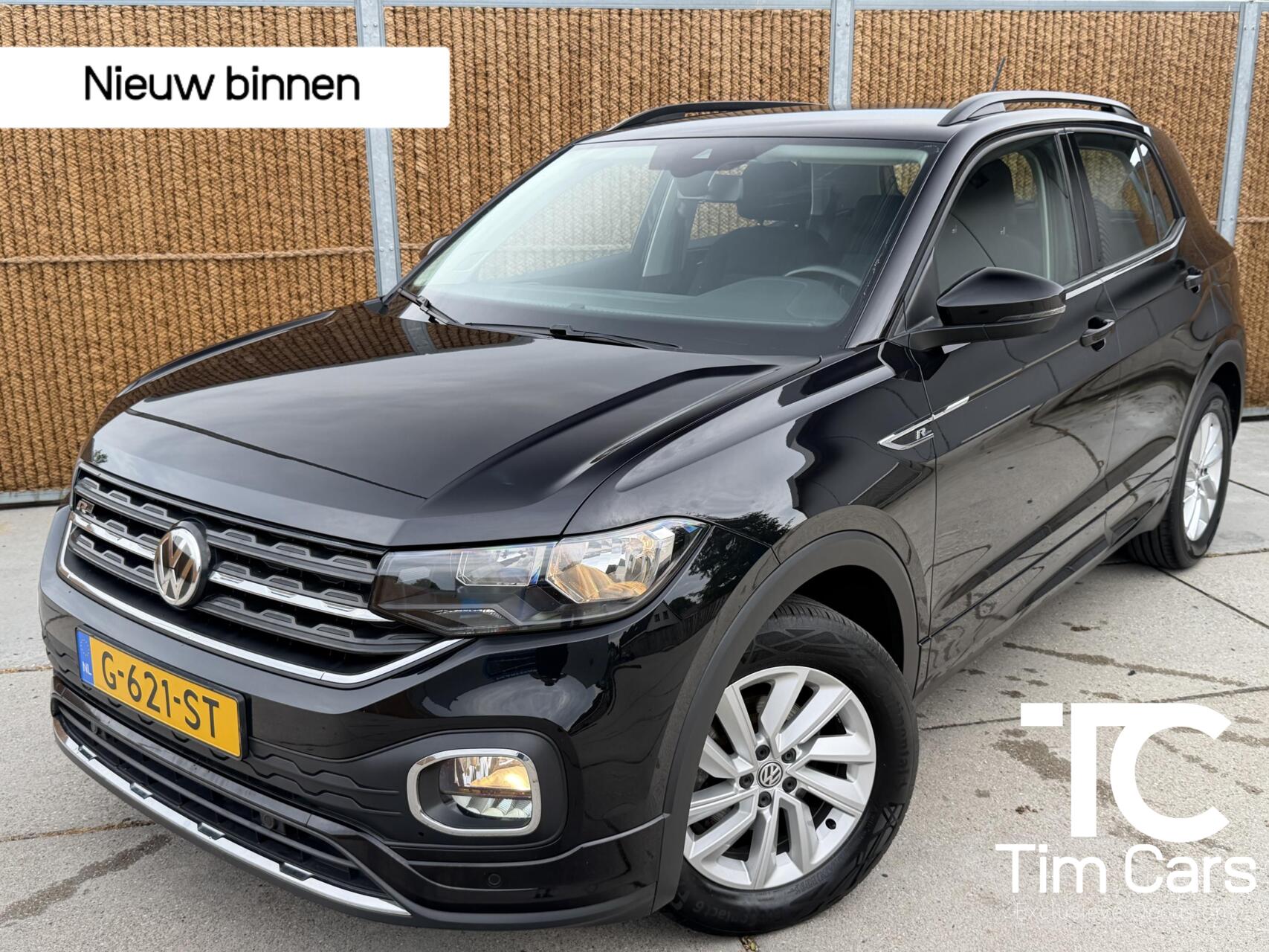 Volkswagen T-cross 1.0 TSI R-line exterieur | Airconditioning | Cruise control adaptief | Dodehoek detectie | DAB ontvanger | Navigatiesysteem | Apple CarPlay/Android Auto | Parkeersensoren voor en achter 2019 - voorkant