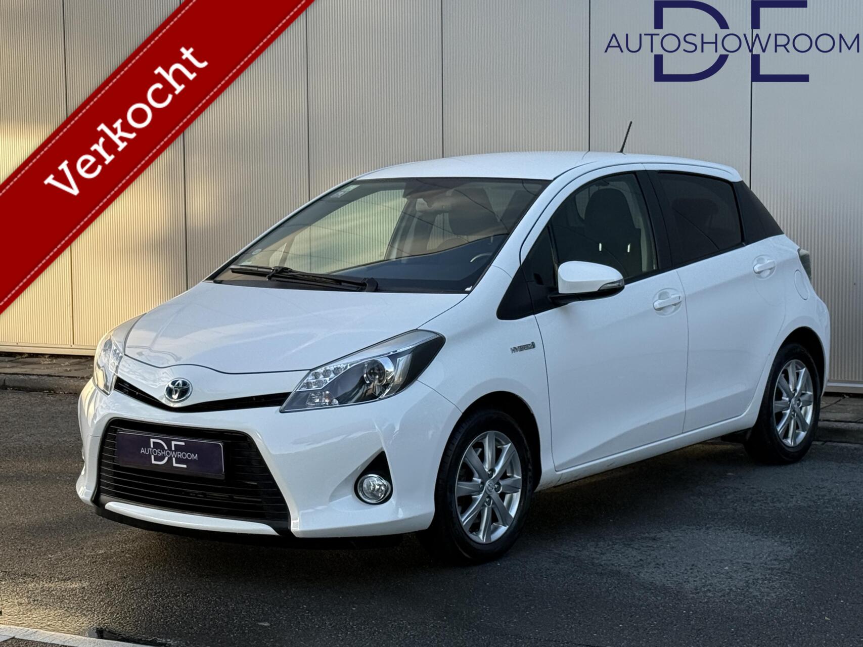 Toyota Toyota Yaris Hybrid 1.5 Full Hybrid Comfort | Keyless | Camera | Clima 2014 - voorkant