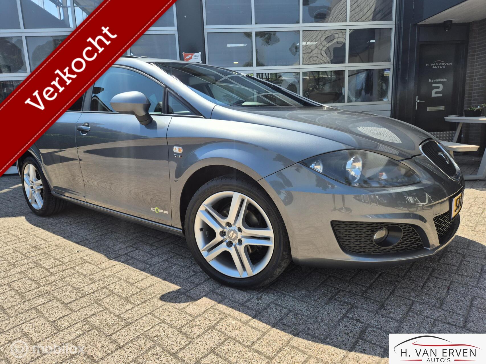 Seat Leon 1.2 TSI COPA SCHUIFKANTELDAK NAVI NAP! PDC CRUISE 2012 - voorkant