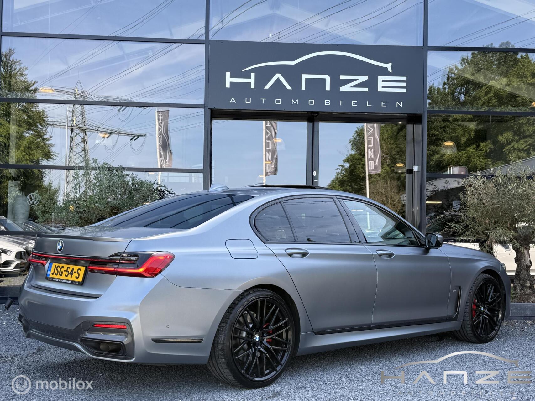 Foto van BMW 745e