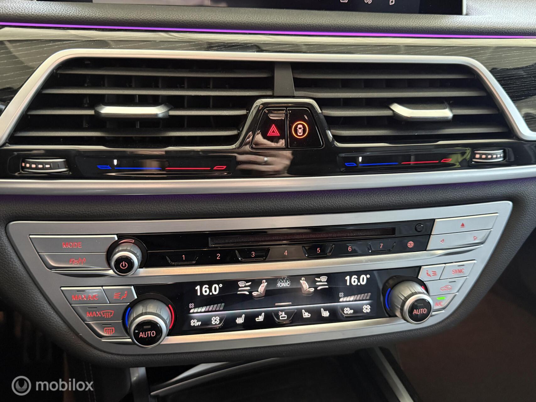 Foto van BMW 745e