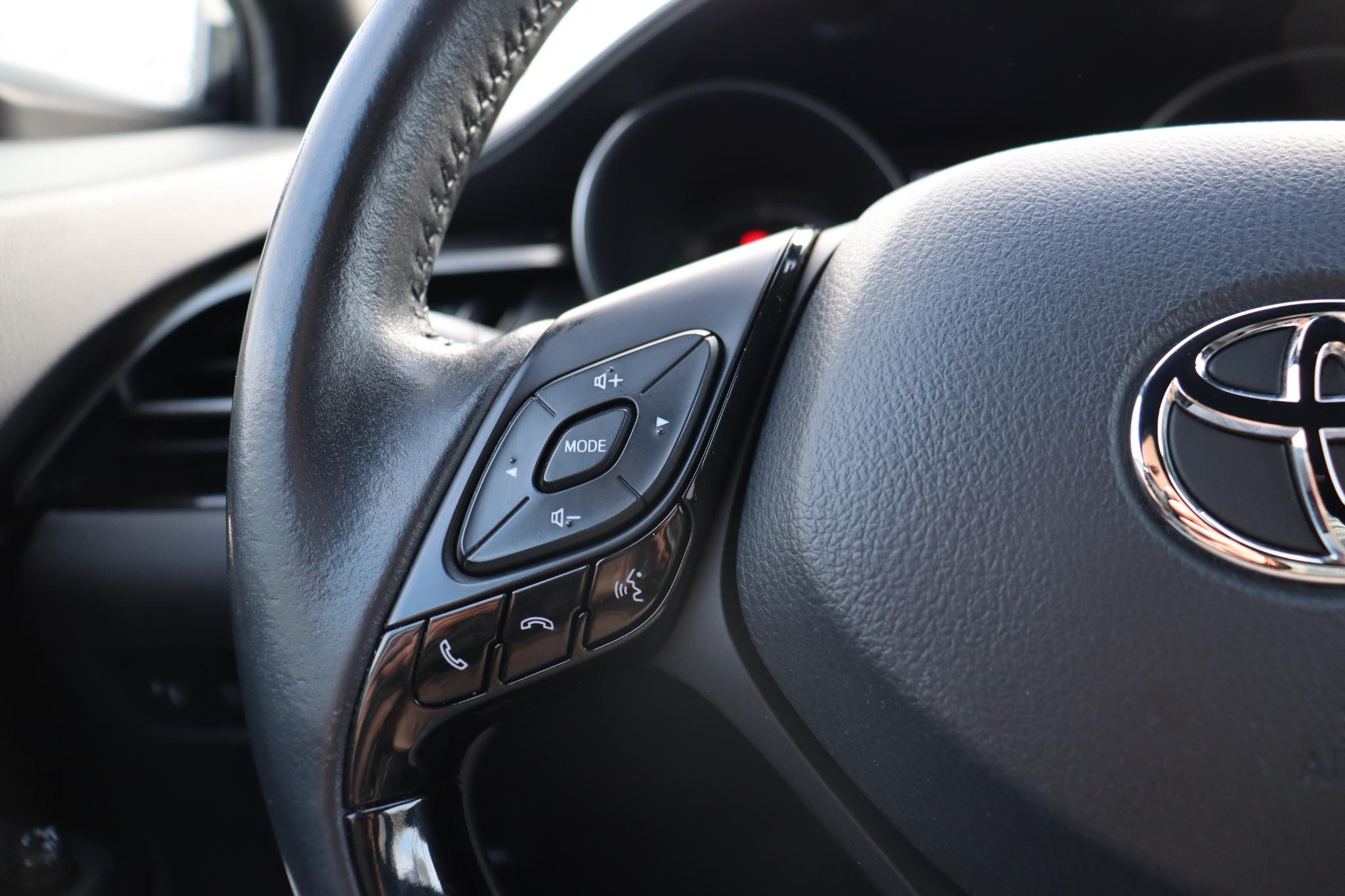 Foto van Toyota C-hr