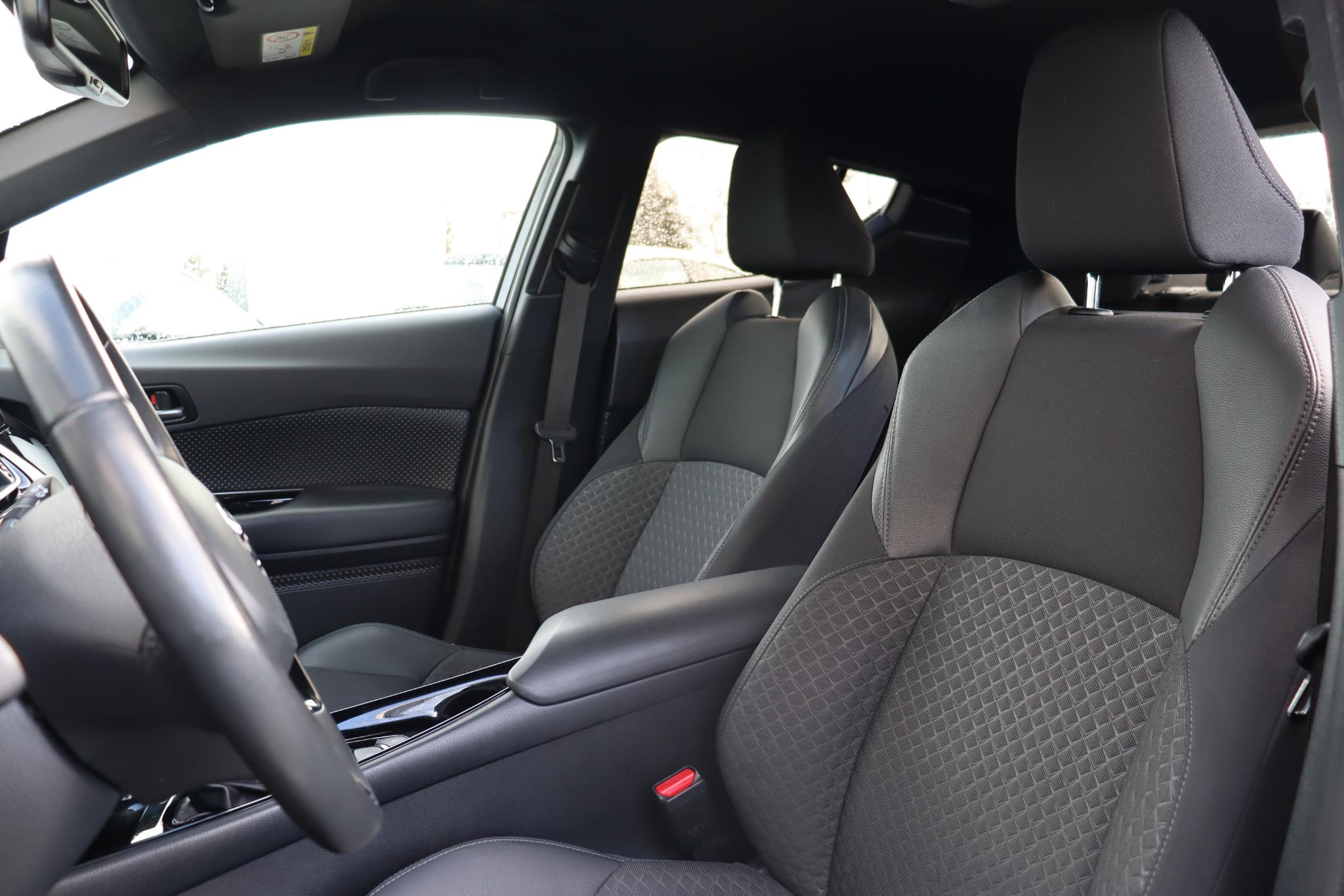 Foto van Toyota C-hr