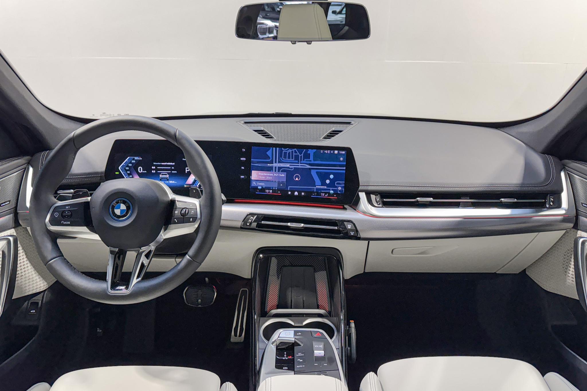 Foto van BMW X1 Xdrive25e