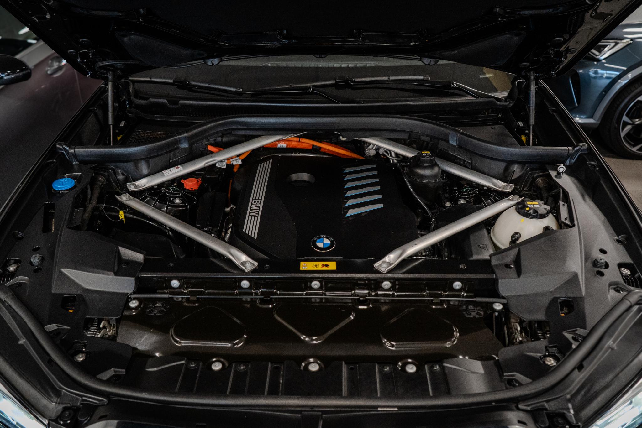 Foto van BMW X5 Xdrive45e