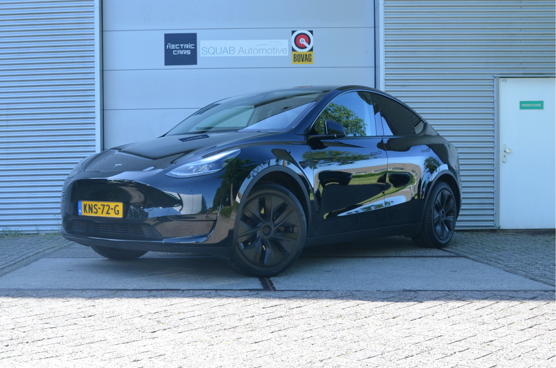 Tesla Model Y RWD 58 kWh 2024 - voorkant