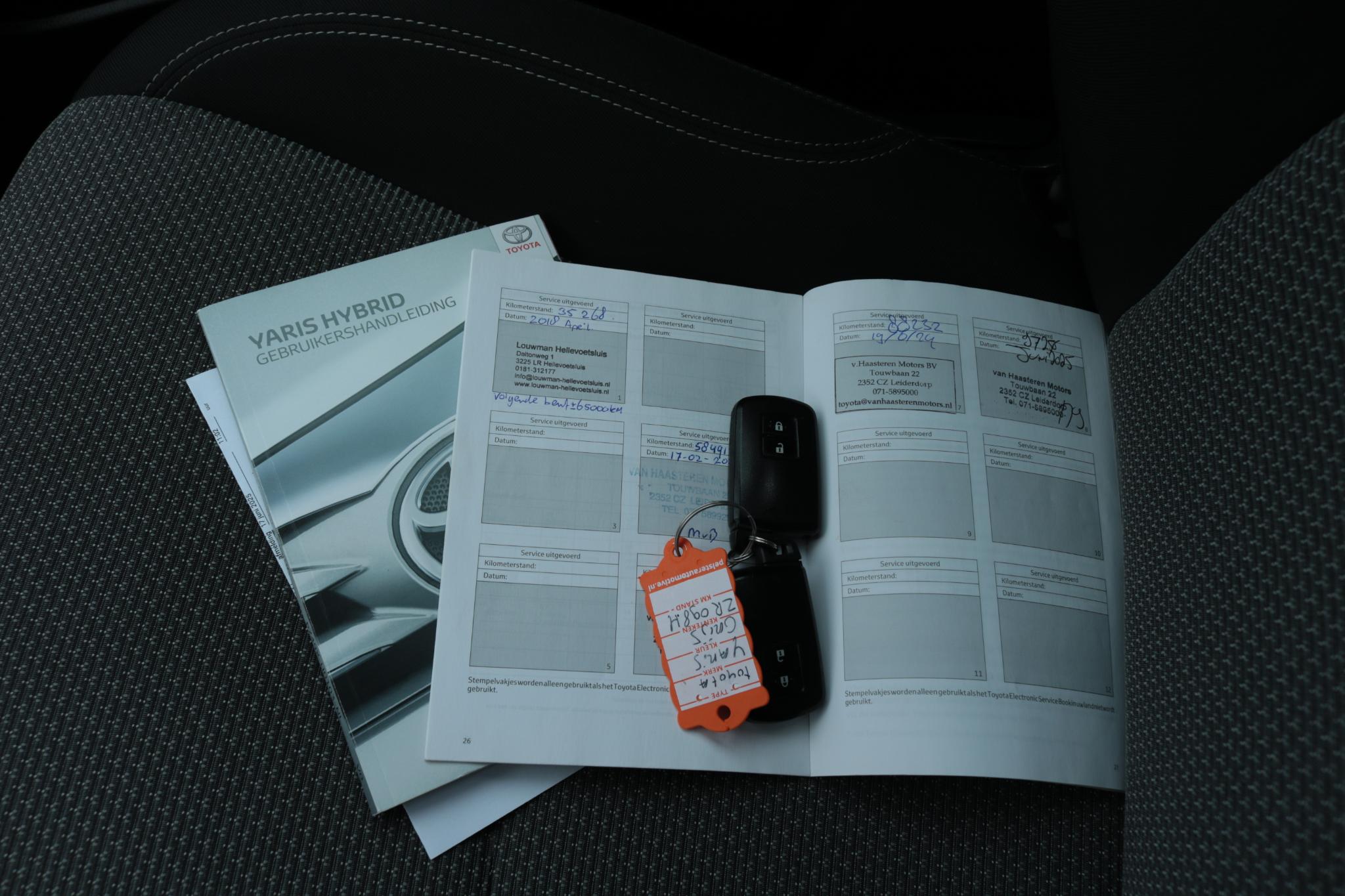 Foto van Toyota Toyota Yaris Hybrid