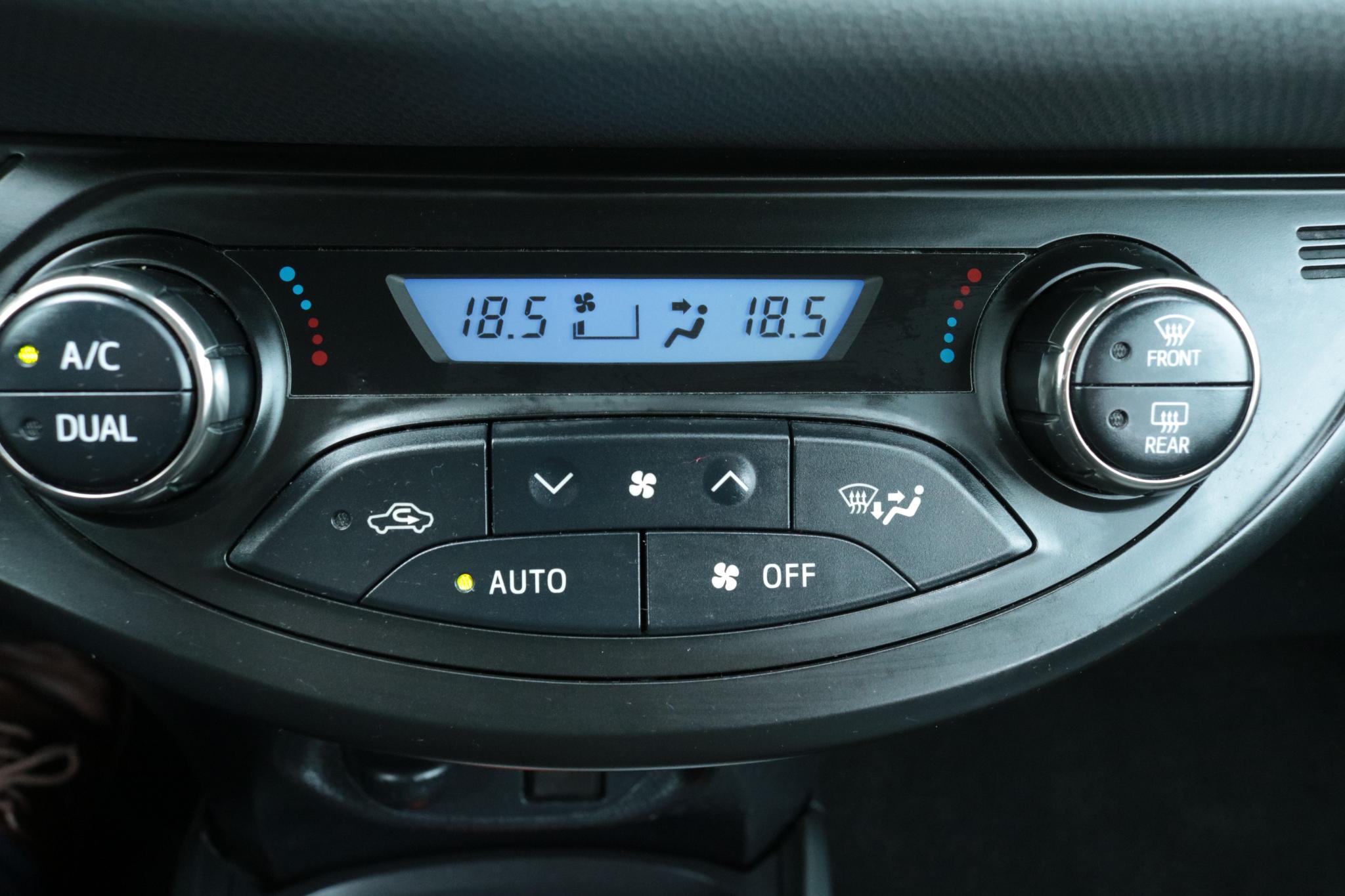 Foto van Toyota Toyota Yaris Hybrid