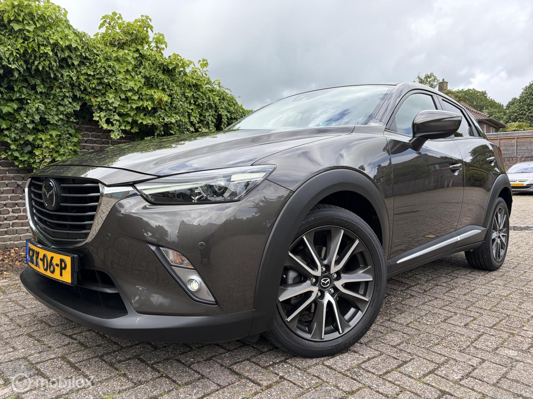 Mazda Mazda Cx-3 2.0 SkyActiv-G 120 GT-M AUTOMAAT / Dealer onderh. 2017 - voorkant