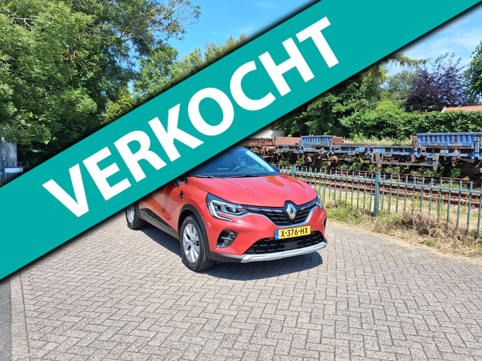 Renault Captur 1.0 TCe 90 Intens cruise groot scherm trekhaak lage km! ALLINPRIJS 2021 - voorkant