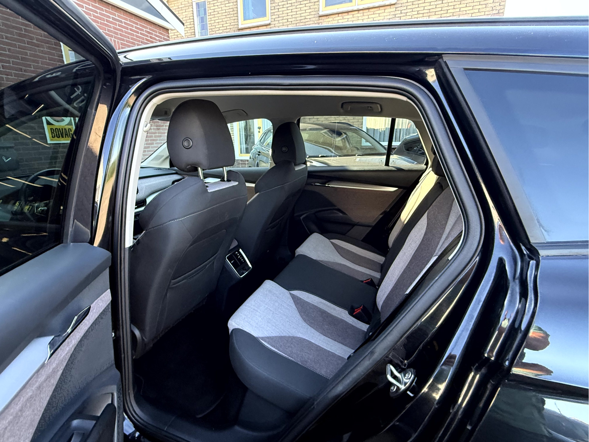 Foto van Skoda Enyaq 60
