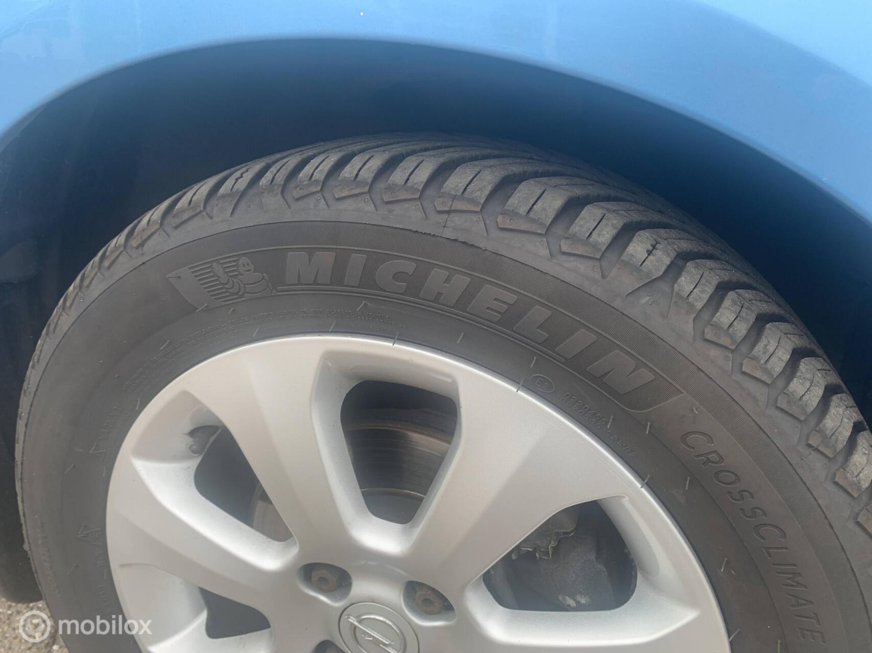 Foto van Opel Agila