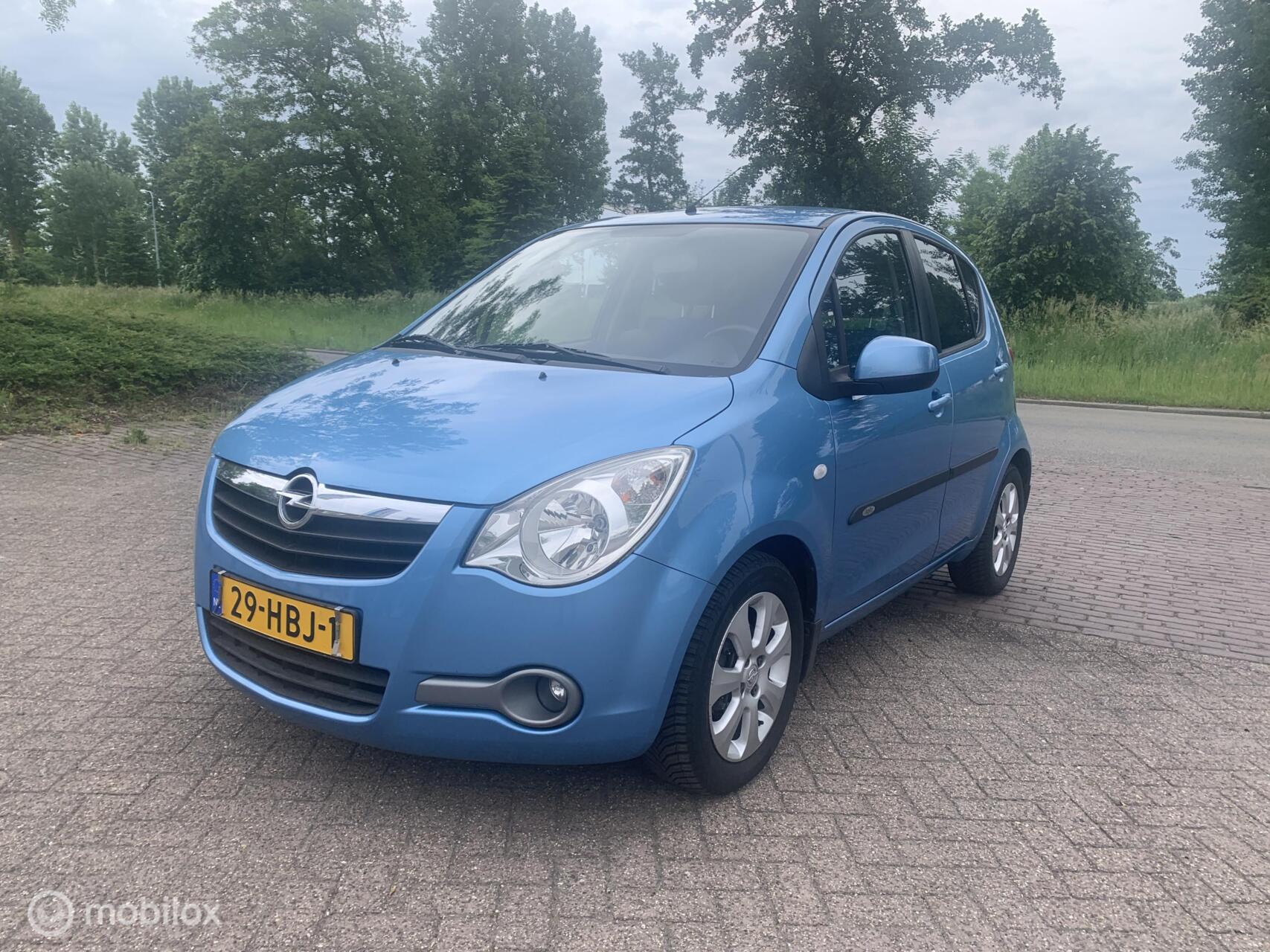 Foto van Opel Agila
