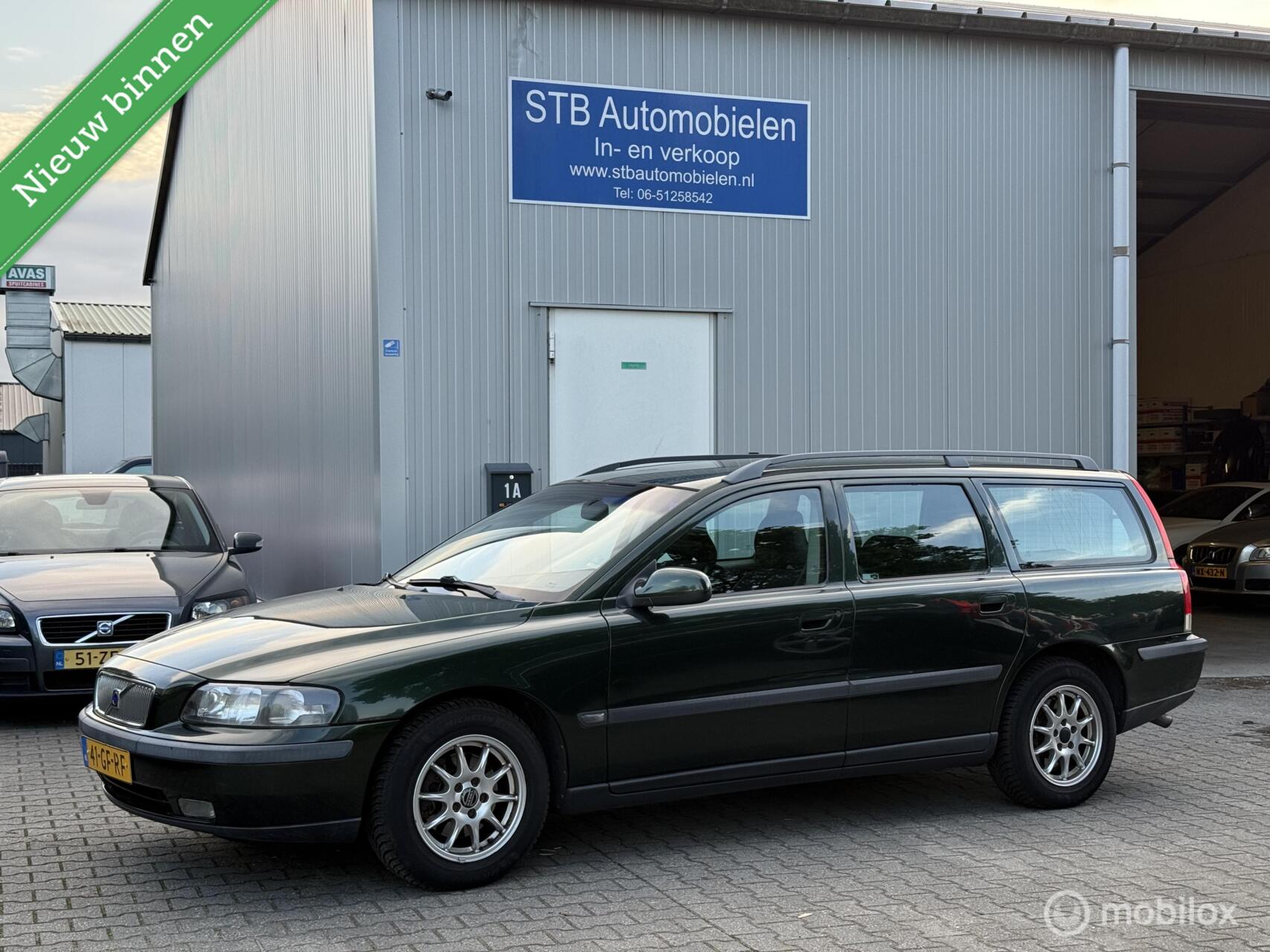 Volvo V70 2.4 Comfort Line, Automaat, Weinig kilometers 2000 - voorkant