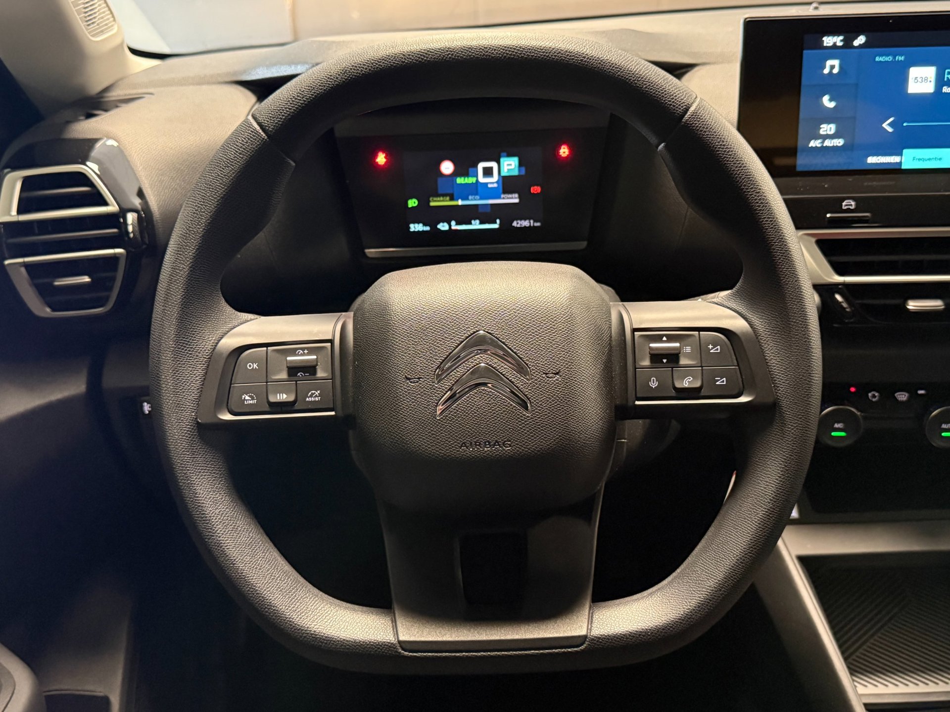 Foto van Citroen E-c4