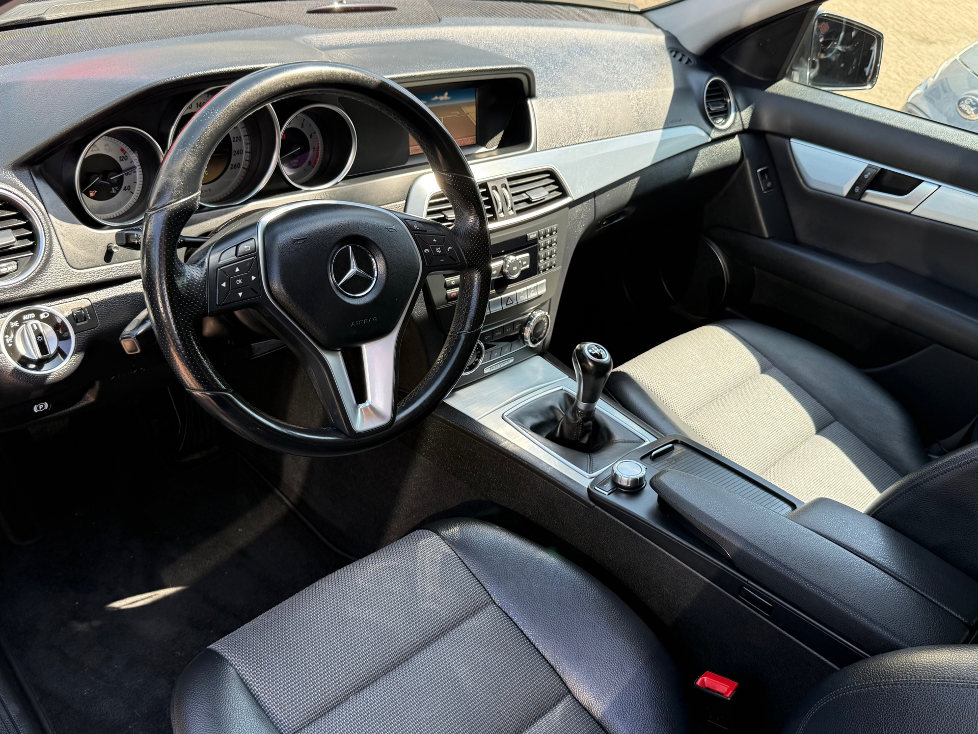 Foto van Mercedes-Benz C 180